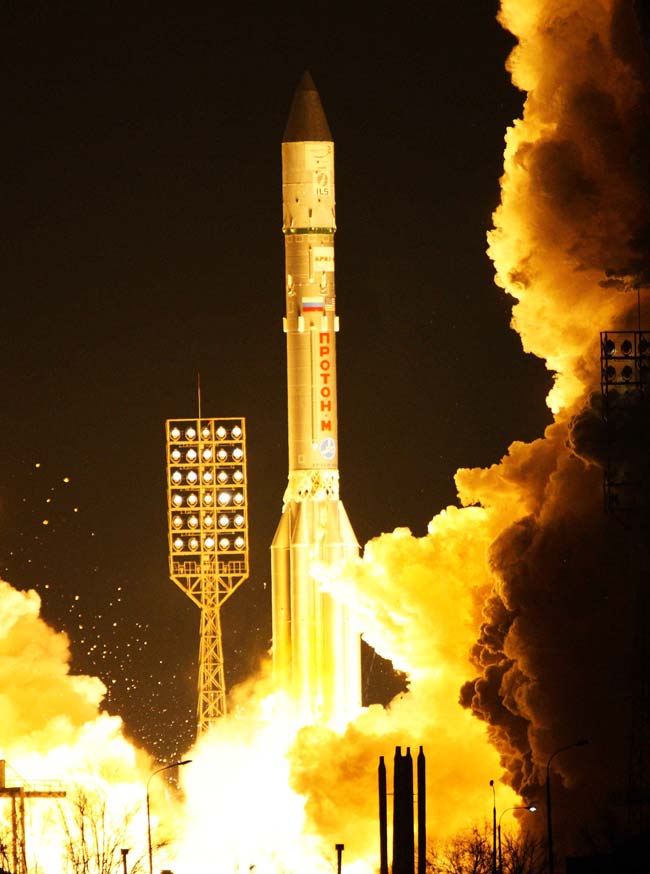 Proton Sends Broadcasting Satellite to Space for Intelsat